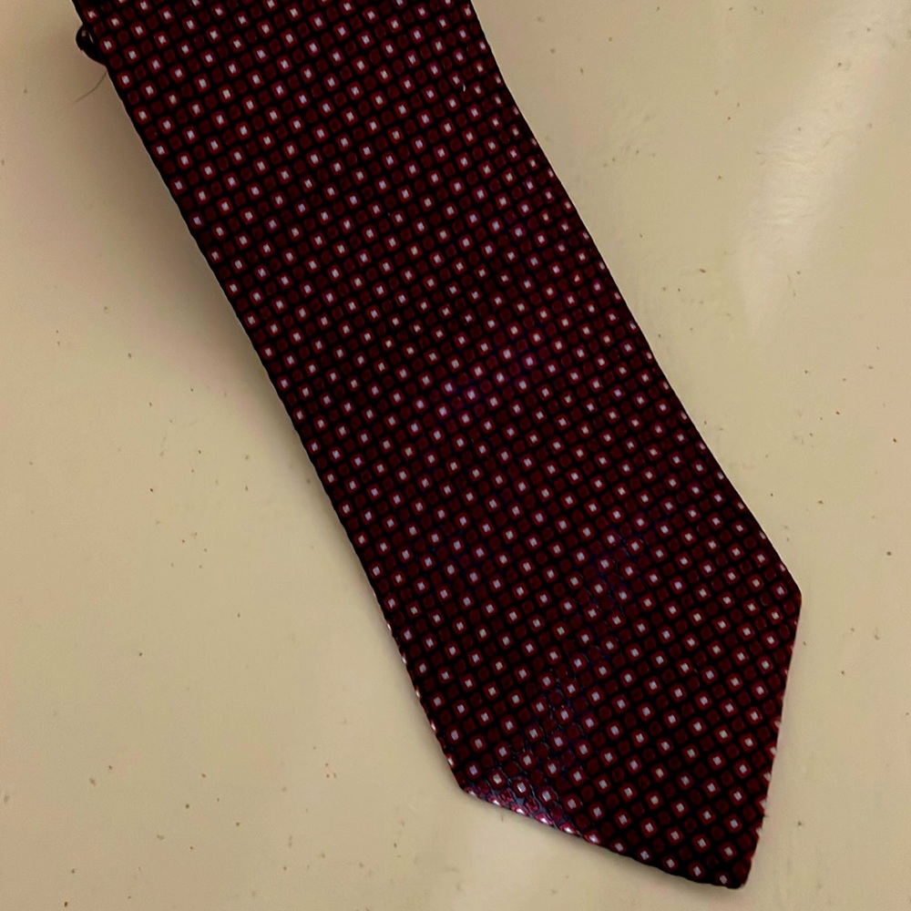 Hugo Boss 100% silk patterned tie! EUC🏆 Made in Italy.